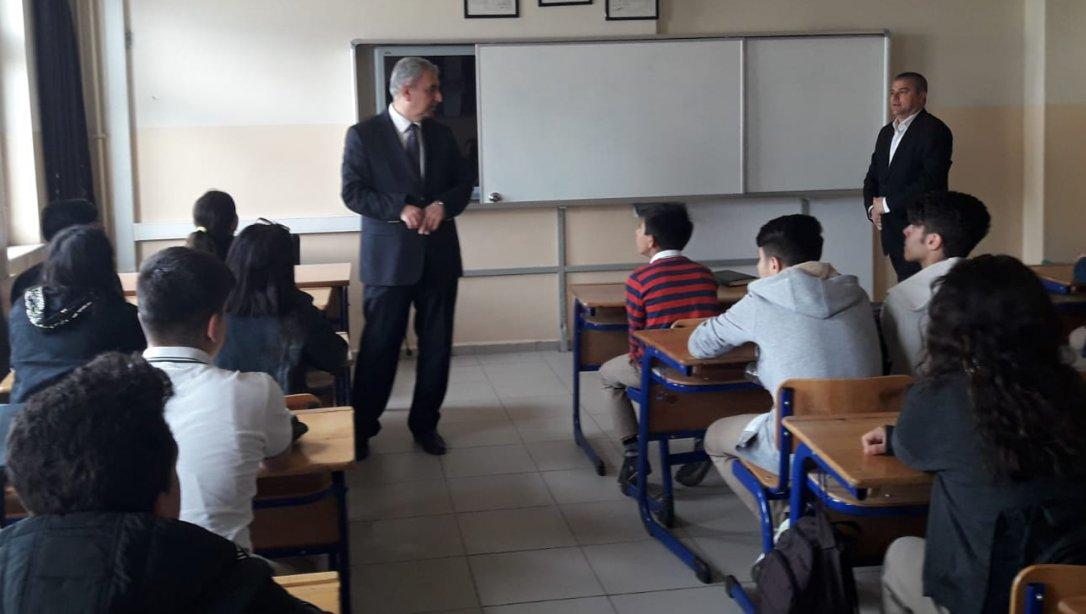 İlçe Milli Eğitim Müdürümüz Hacı Murat YANMAZ , Zeytin Dalı Anadolu Lisesine ziyarette bulunmuşlardır.