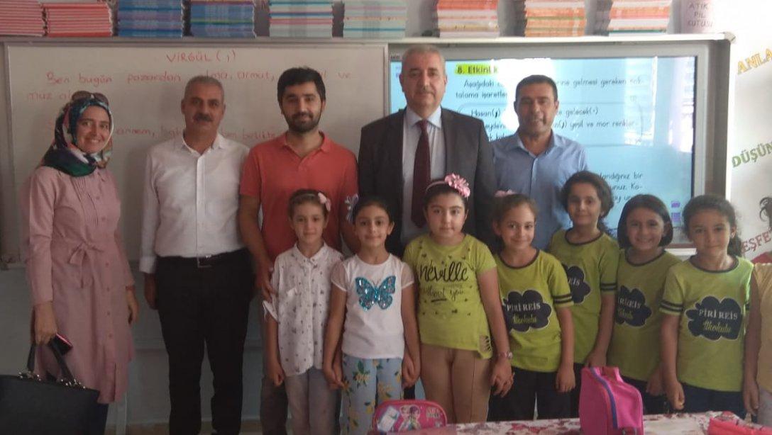 İlçe Milli Eğitim Müdürümüz Hacı Murat YANMAZ, Piri Reis İlkokulu'nu ziyaret ettiler. 