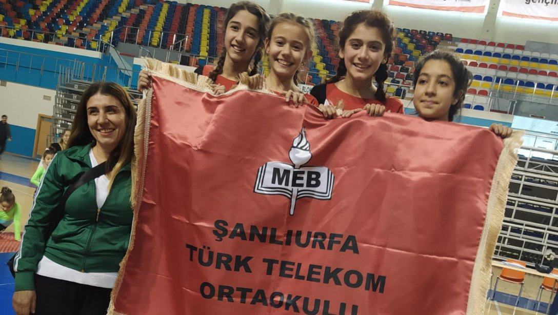 Türk Telekom Ortaokulu'nun Jimnastik Başarısı