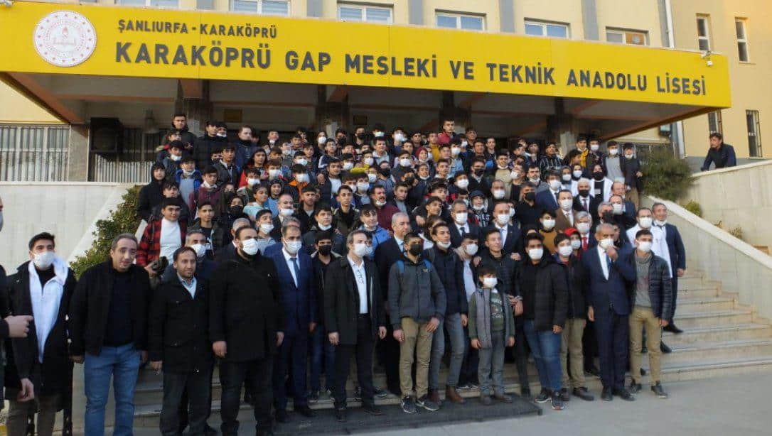 Milli Eğitim Bakanımız Mahmut  ÖZER, Karaköprü GAP Mesleki ve Teknik Anadolu Lisesi'ni Ziyaret Etti.