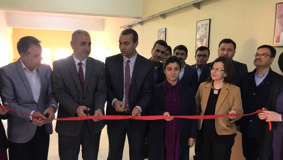 Ayşe Hümeyra Kız Anadolu İmam Hatip Lisesi Bünyesinde Bilişimle Üretim Atölyesinin Açılışı Yapıldı. 