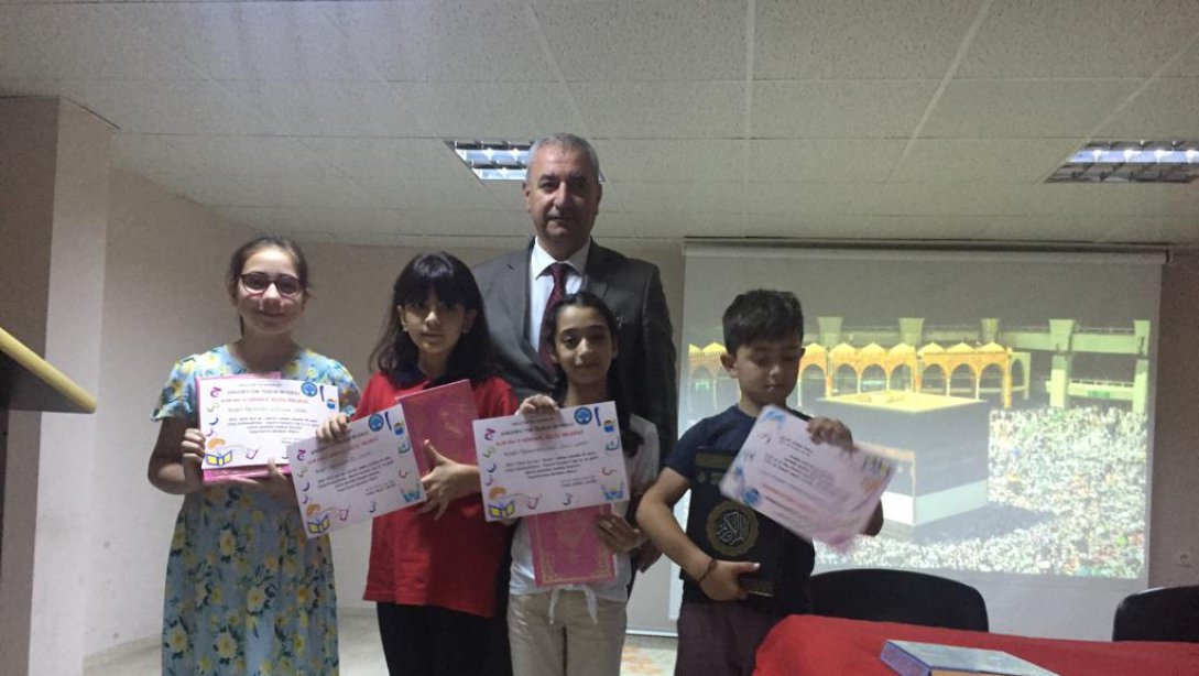 Şanlıurfa Türk Telekom Ortaokulu'nda Kuran-ı Kerim'i Okumaya Geçen  5. Sınıf  Öğrencileri İçin Program Düzenlendi. 