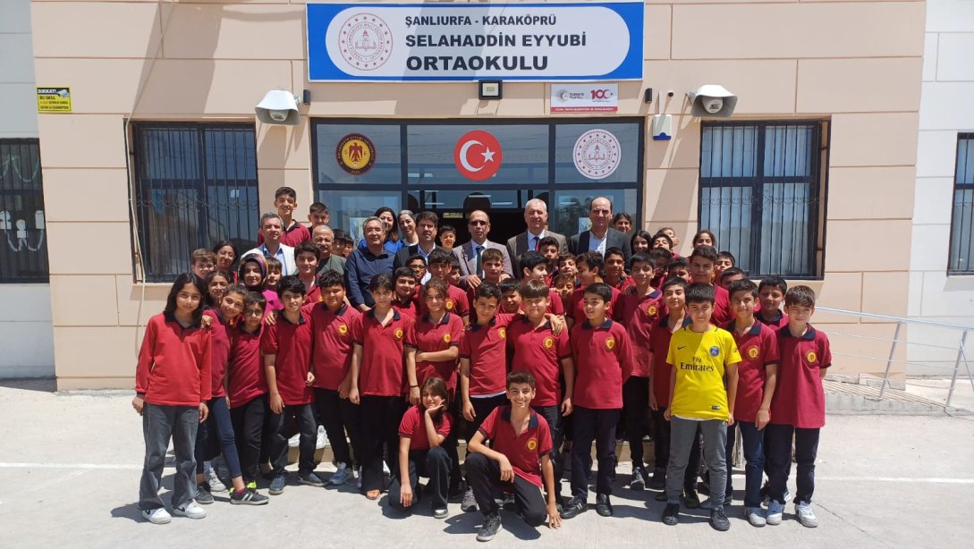 Selahaddin Eyyubi Ortaokulunda Resim Sergisinin Açılışı Yapıldı.